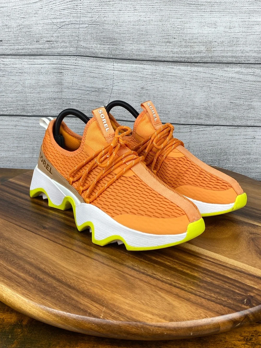 Sorel Kinetic Impact II Lace Up Sneaker Orange Yellow Women’s Shoe Size 8.5